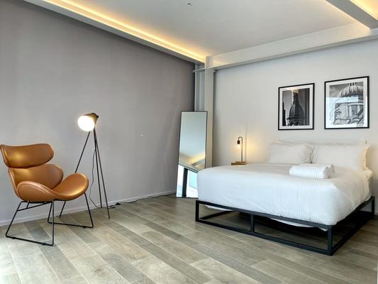 Inviting 1BR w/ Rooftop Pool in Prime Location