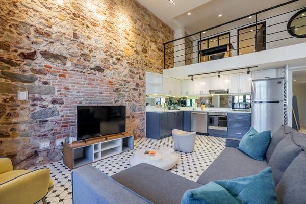 Modern Duplex in Plaza Catedral