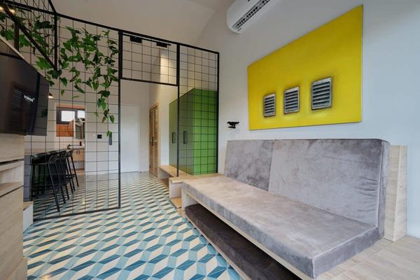 Sophisticated Loft in Santa Ana