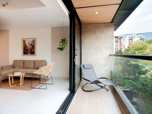 Lovely 3BR w/ AC and balcony in Laureles