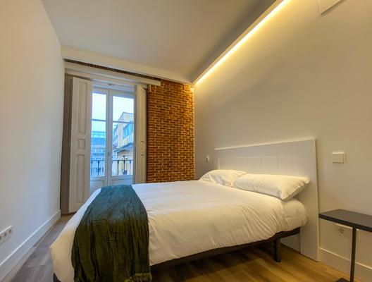 Modern 2BR at Palacio Real