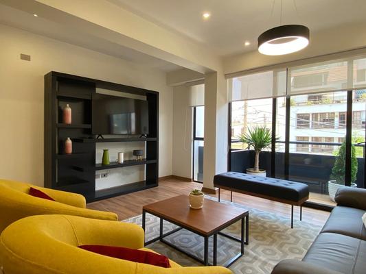 Stunning 2BR with balcony in Miraflores