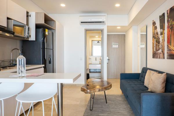 Marvelous OceanView Loft w/ Balcony in Crespo