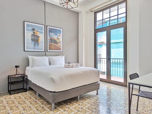Lush 2BR in Casco Viejo