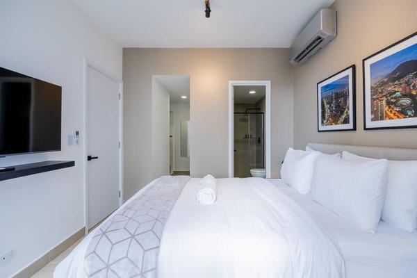 Striking 1BR Condo in San Francisco