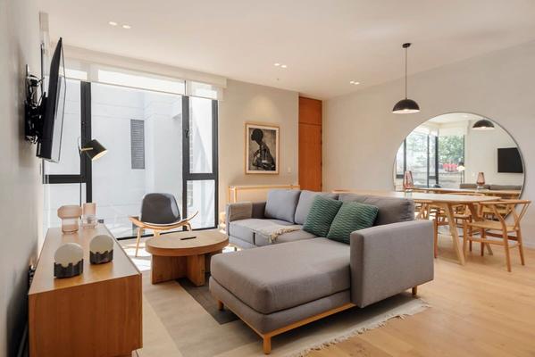 Modern 2BR with balcony in Condesa