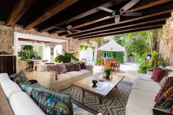 Vibrant House 5BR w/ Pool n AC in Cartagena