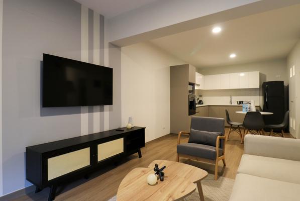 Majestic 2BR w/ Balcony in Miraflores