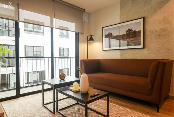 Authentic 2BR in Miraflores