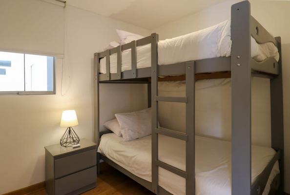 Lovely 3BR with Balcony in Miraflores