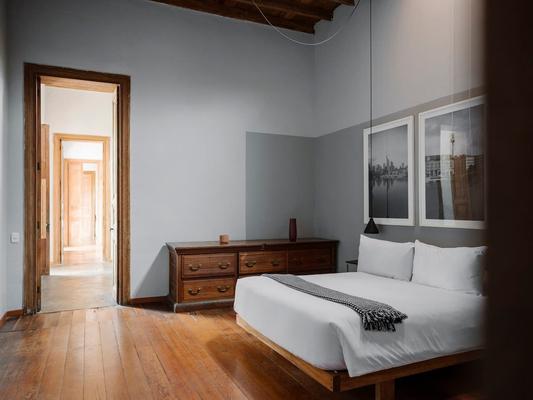 3BR Baroque Villa with Spacious Terrace