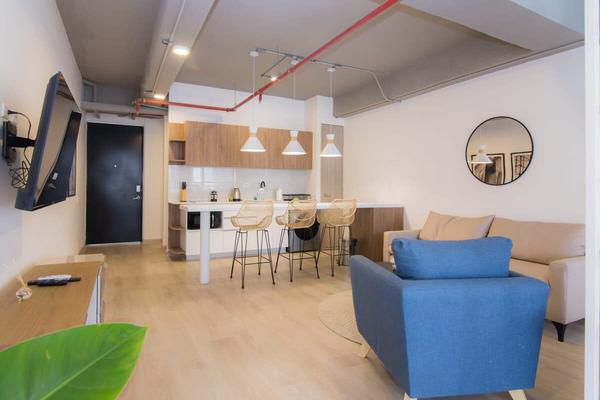 Astounding Loft w/ AC  in Laureles