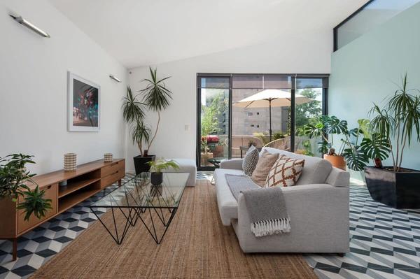 Spectacular 2BR Duplex in Roma Norte