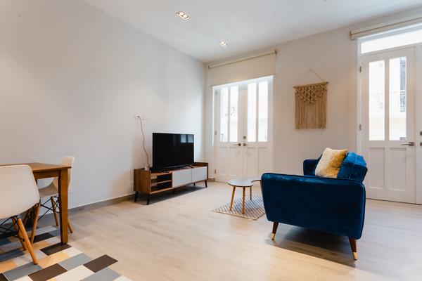 Airy 1BR w/ Balcony in Panama