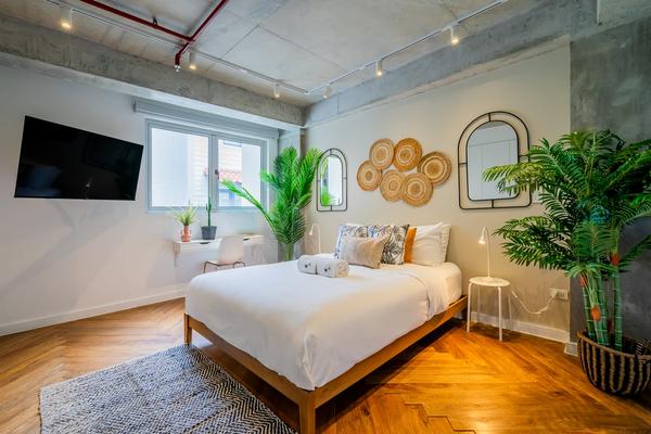 Spacious 2BR in Plaza Herrera