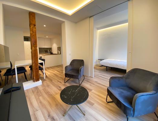 Modern 2BR at Palacio Real