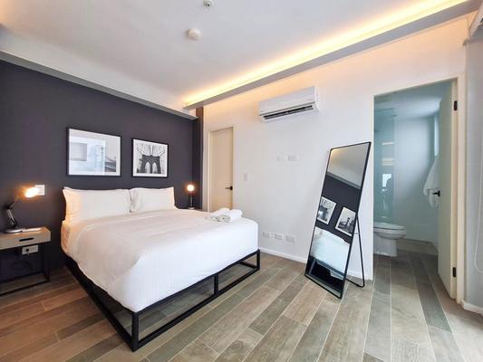 Splendid 2BR w/ Rooftop Pool In Casco Antiguo