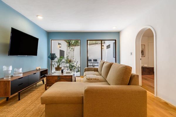 Splendid 2BR with Patio in Polanco