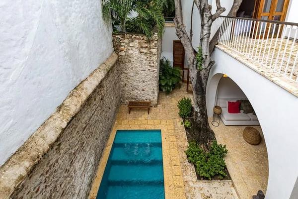 Luxurious House w/ Fantastic Pool in Cartagena