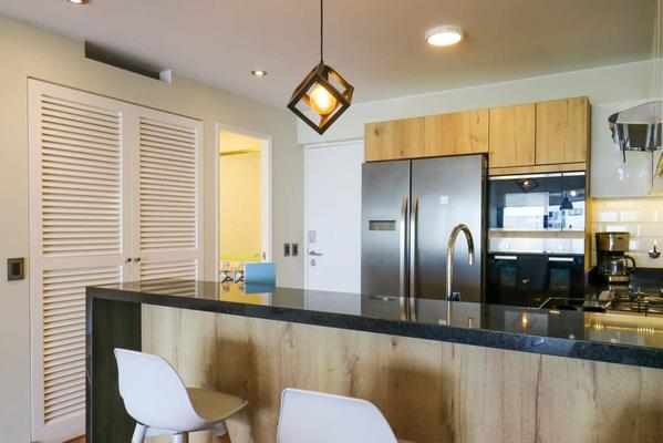 Sun-filled 1BR with Balcony in Miraflores