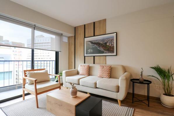Refined 2BR in Miraflores