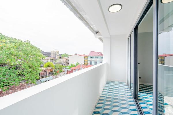 Great 1BR in Santa Ana