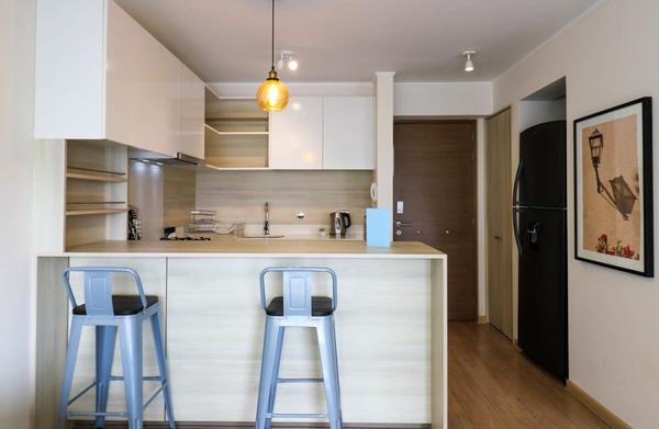 Great 1BR with Balcony in Luxurious Building