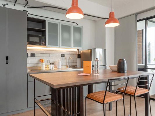 Enchanting  Loft w/ Splendid Balcony in Vibrant Laureles