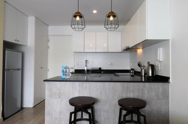 Iluminating 1BR w/AC near Central Restaurante