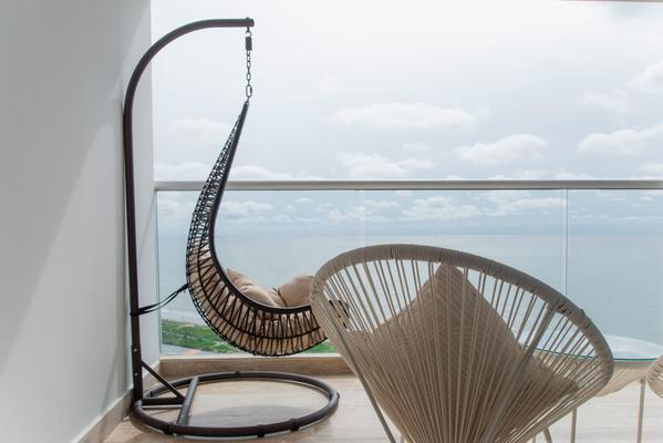 Spectacular Loft w/ Balcony in Crespo