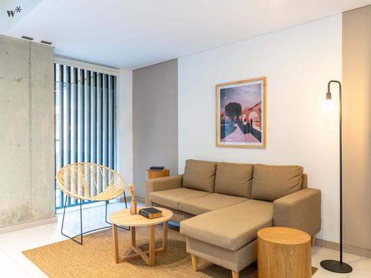 Lovely 3BR w/ Balcony n' AC in Laureles