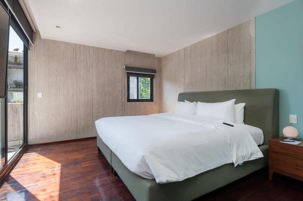 Spectacular 2BR Duplex in Roma Norte
