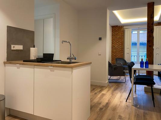Modern 2BR at Palacio Real
