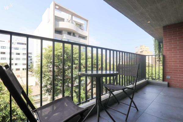 Modern 1BR with Balcony in Miraflores