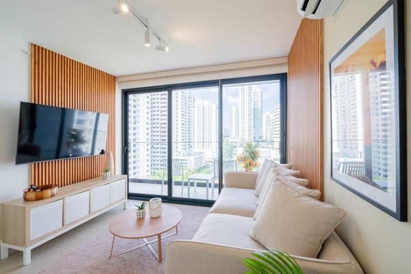 Eye-Catching 1BR in San Francisco