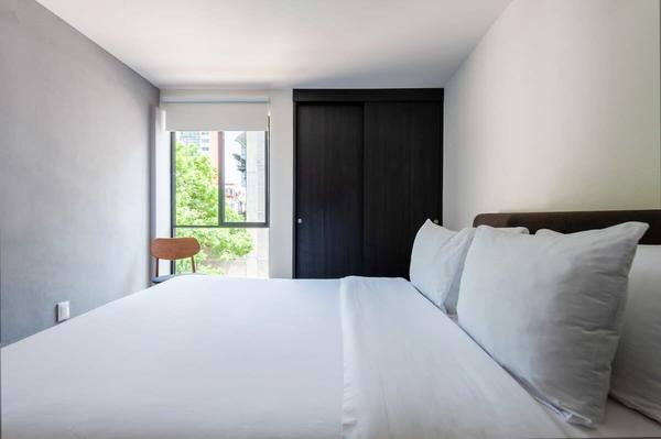 Vibrant  2BR in Parque España