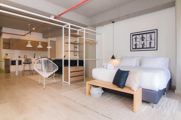 Sensational Loft w/ AC in Laureles